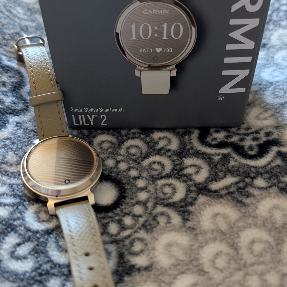 Garmin Lily 2 Beige and Gold Smartwatch